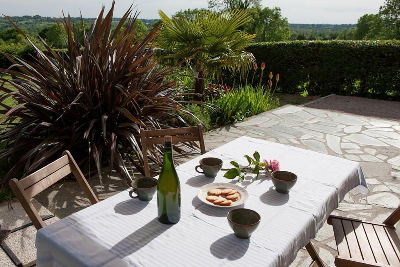 Bed and Breakfast Les Goubelins La Lande-d'Airou Exteriér fotografie